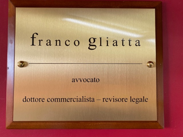 Targa in ottone